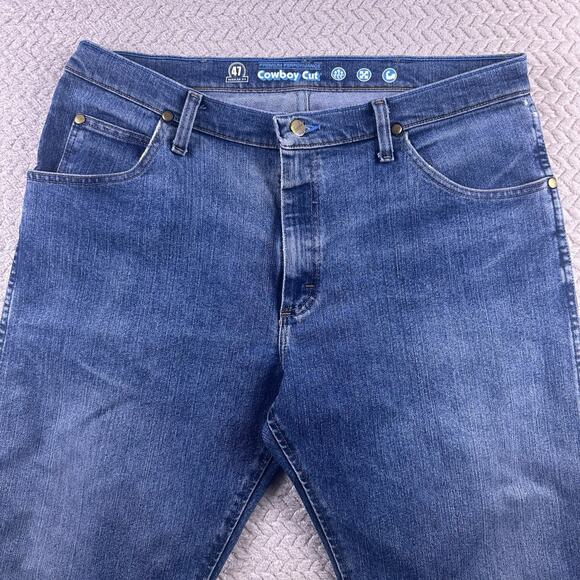 Wrangler Cowboy Cut 47 Mens 35x32 Regular Fit‎ Premium Performance Blue Jeans - Picture 4 of 16